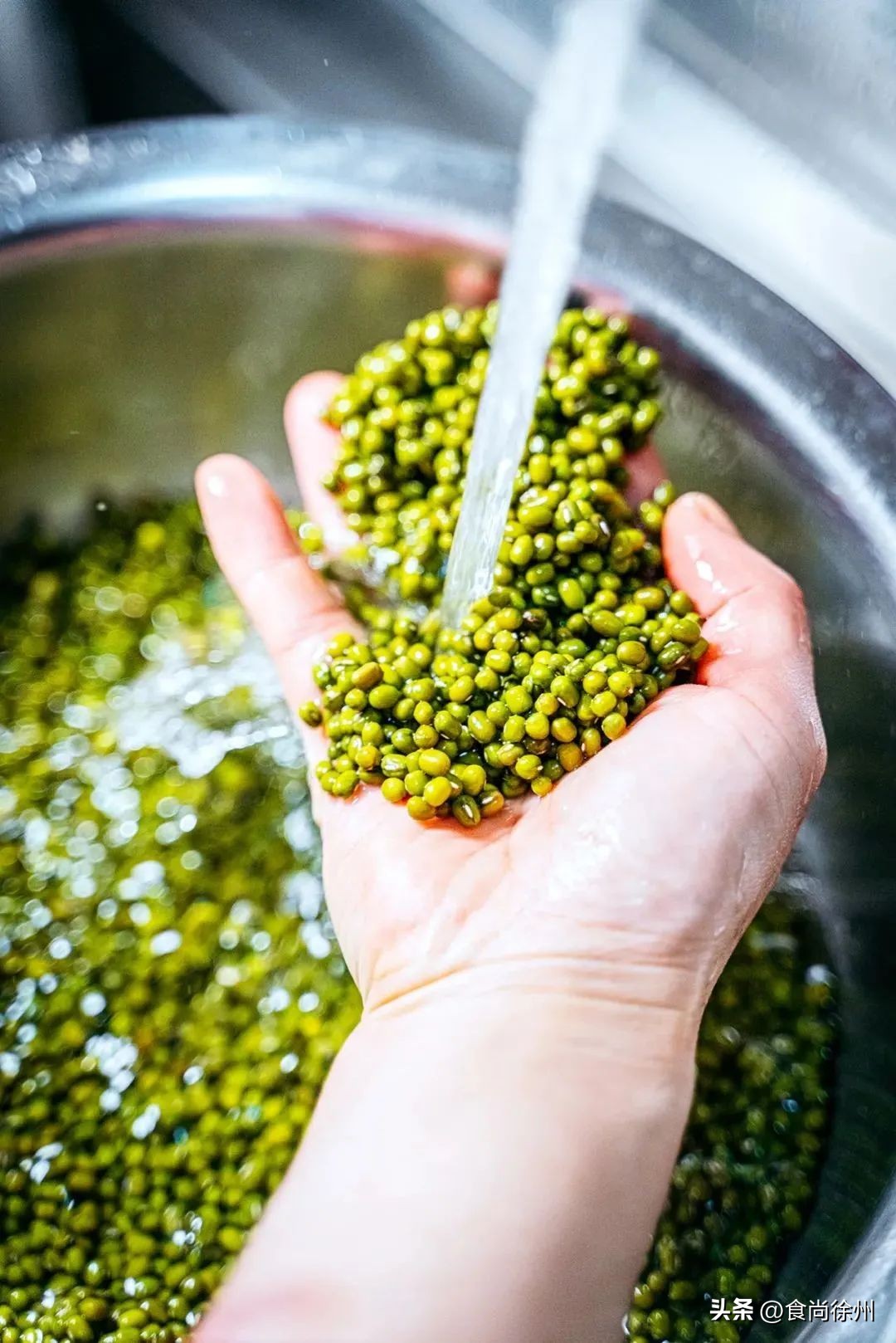 徐州这家传奇凉皮6岁了！看看这个男人给大家准备了什么礼物?