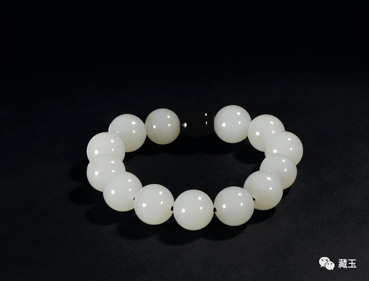 一颗珠子价值4000元,一颗珠子三十元