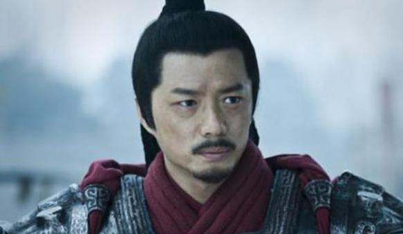 韩信落魄时在兄长家蹭饭,韩信是怎么得到重用的