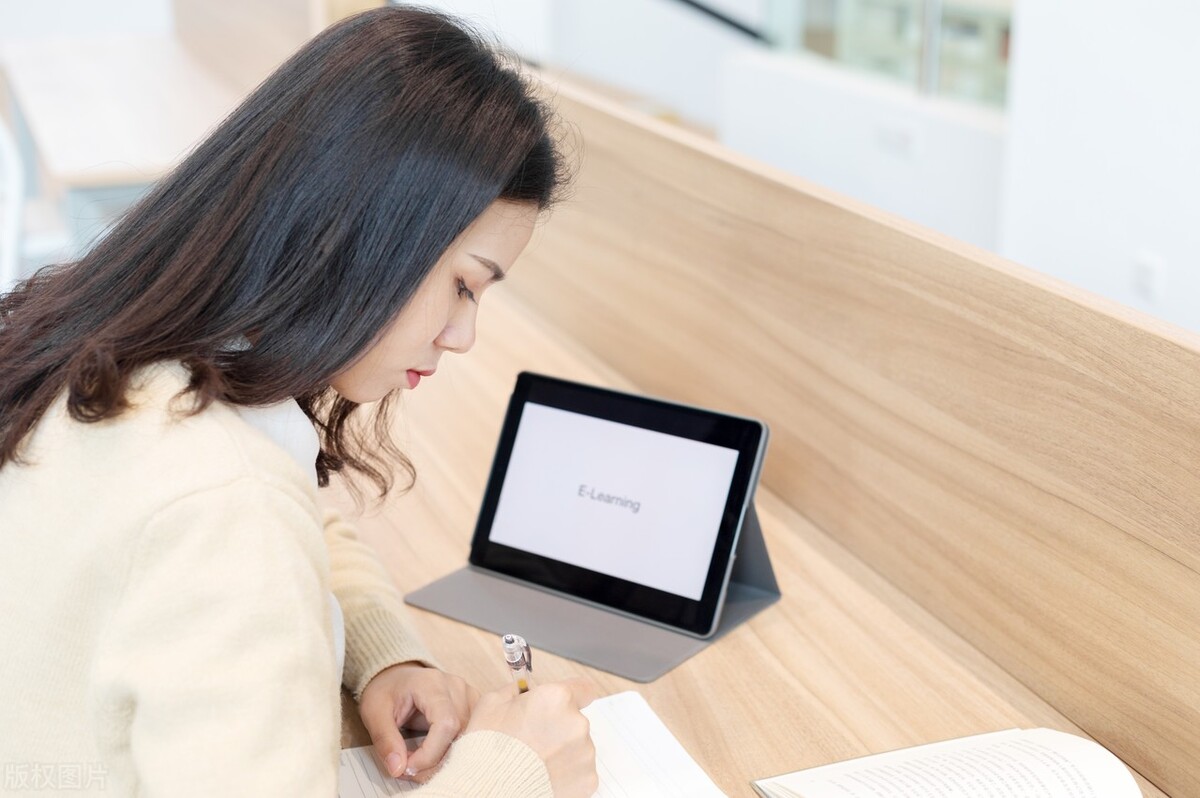 在职读研要什么条件,统招和在职硕士有什么区别