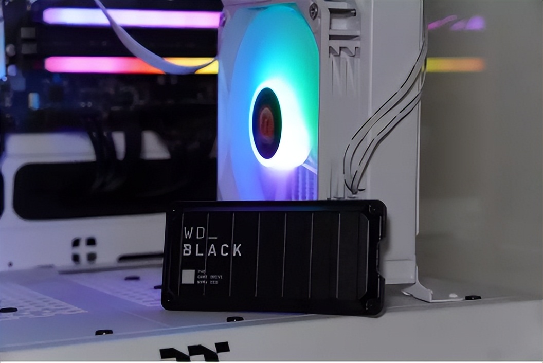 西数移动硬盘新款和老款怎么区分,西数wdelements1000g移动硬盘