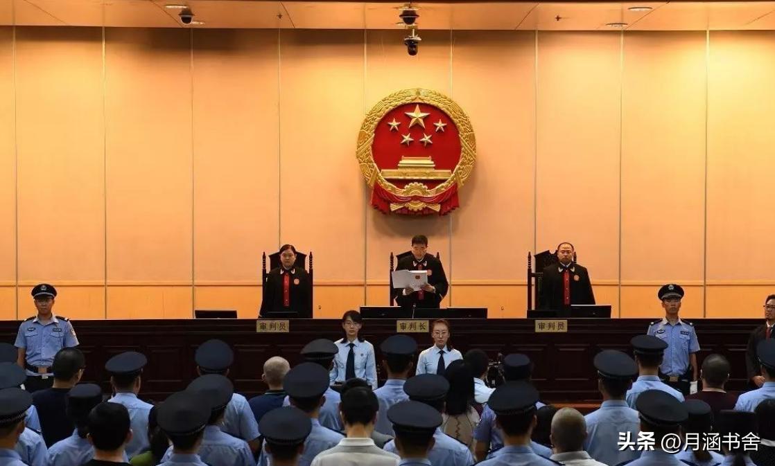 富豪在缅甸建立私人武装,敛财700亿的缅北高中生是谁