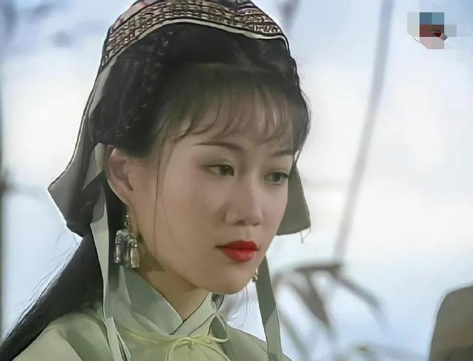 不算特别惊艳却能红的五位女星,长相妩媚却情史干净的五位女星