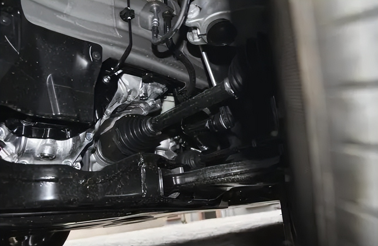 梦想家mpv跟传祺m8,梦想家对比传祺m8