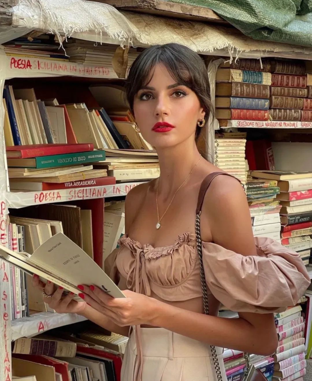 小眼睛怎么戴口罩好看,戴口罩颜值增加办法