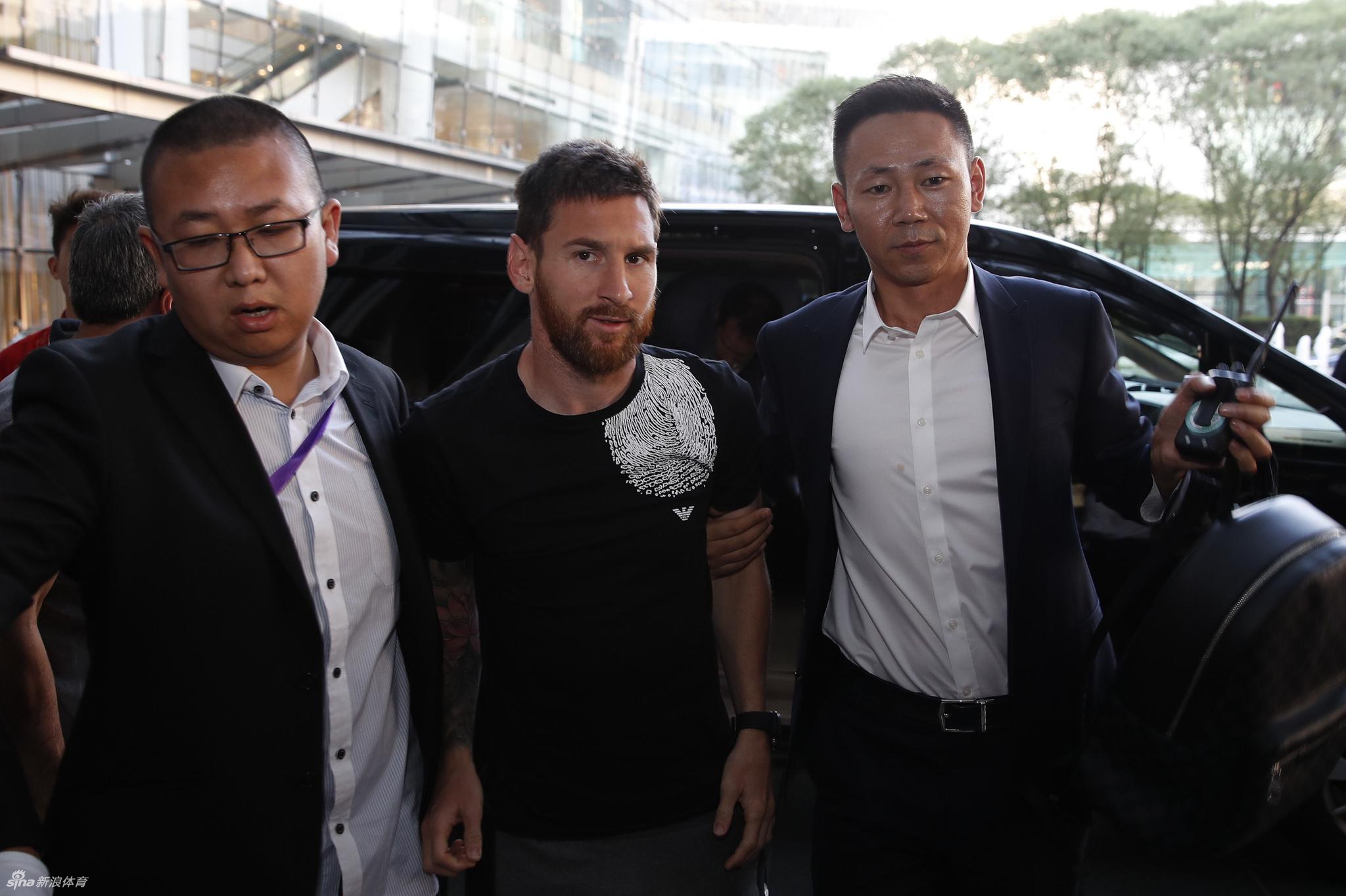 梅西中国行赚了多少钱,梅西中国行梅西进了几个球