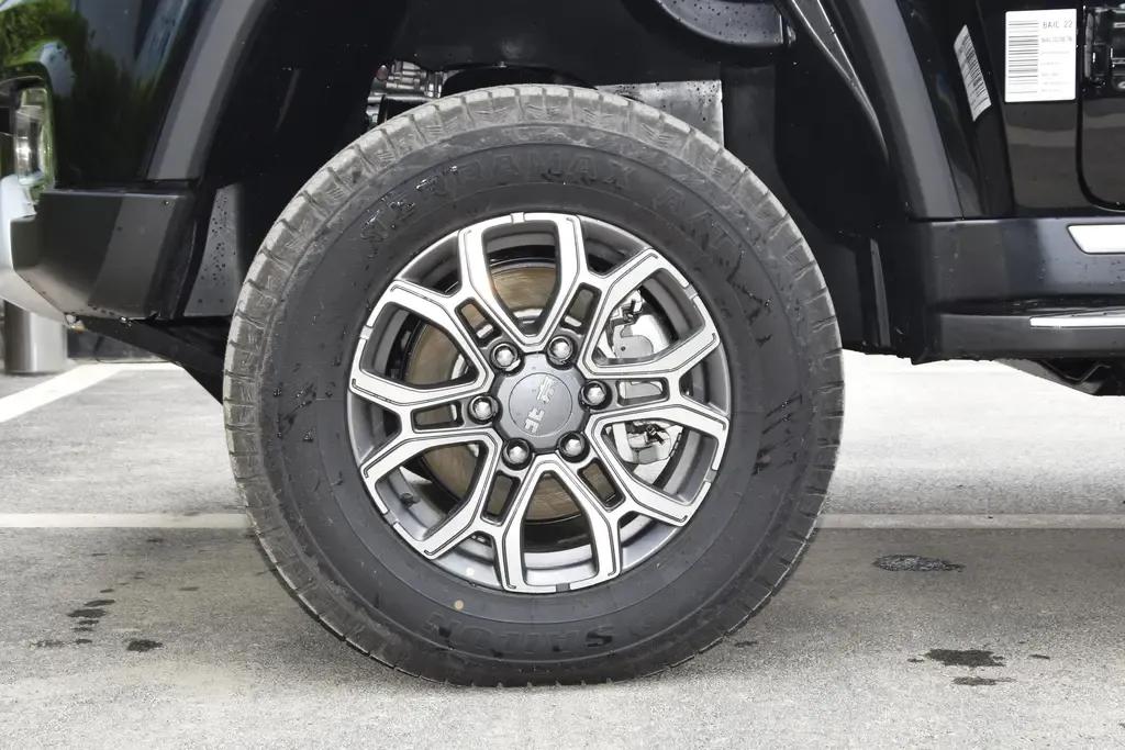 2023款北京越野bj40二手车价格,2024款全新北京bj40上市了吗