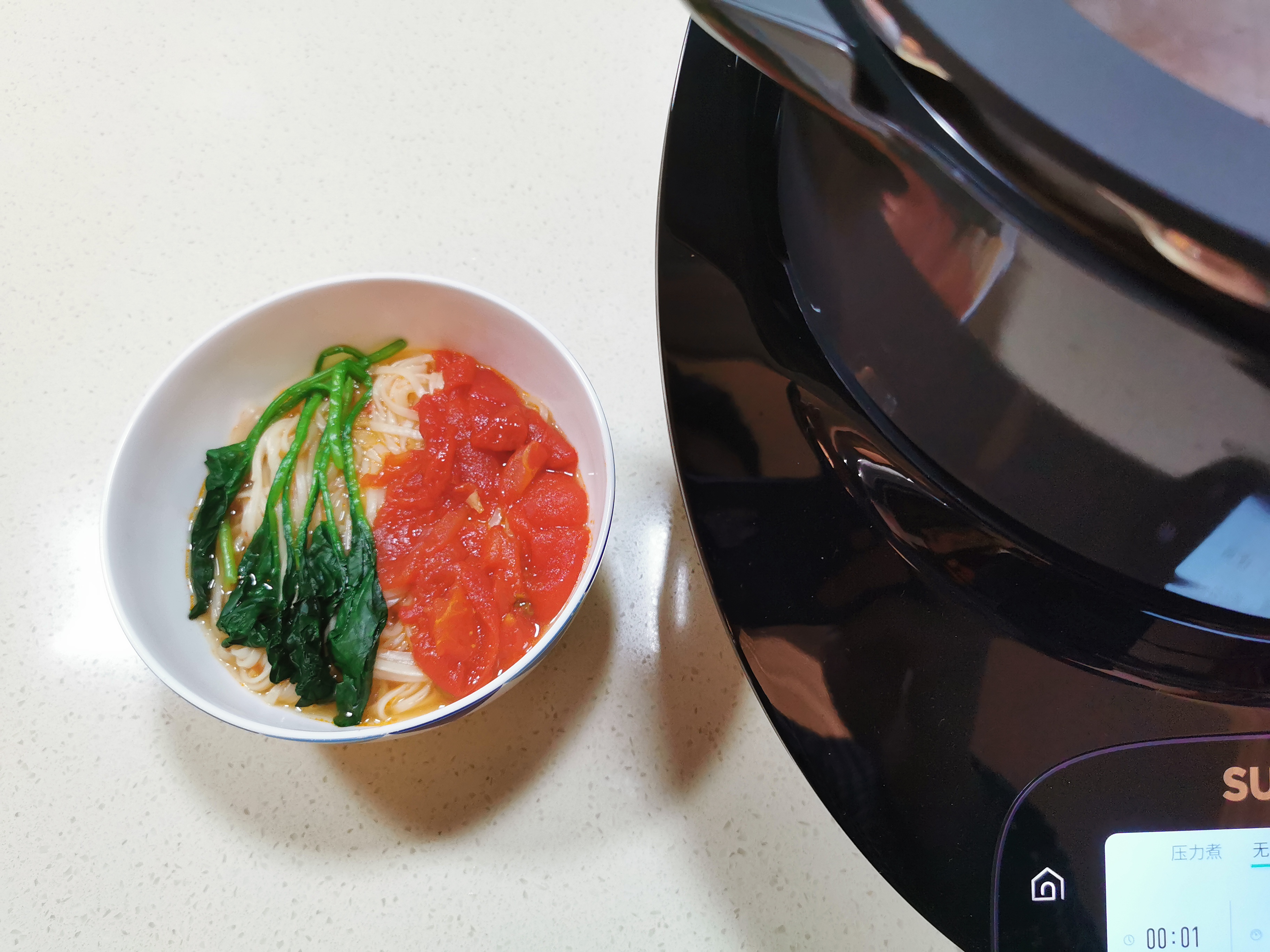 黑科技与顶级大厨交锋,厨房黑科技苏泊尔小c主厨料理机