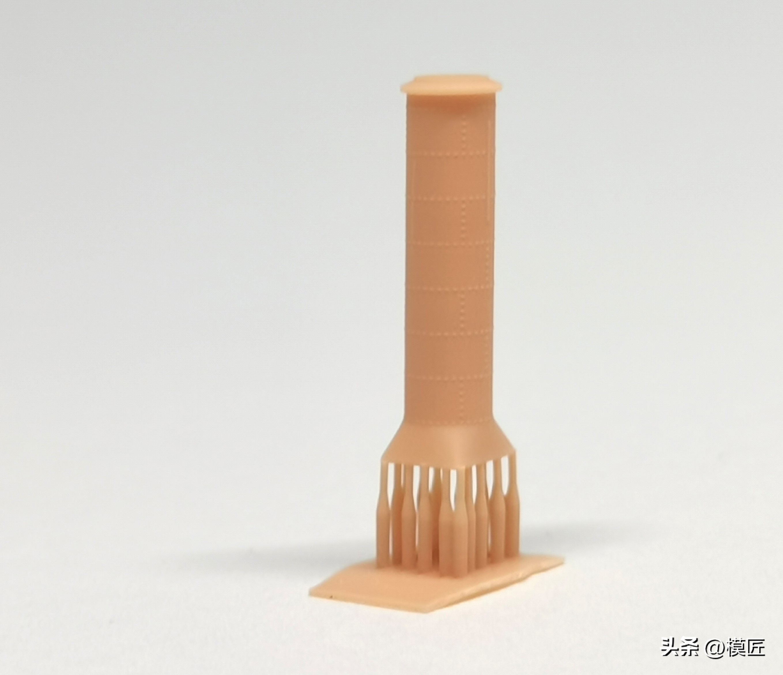 鹰翔1/700德国海军埃姆登号巡洋舰开盒测评