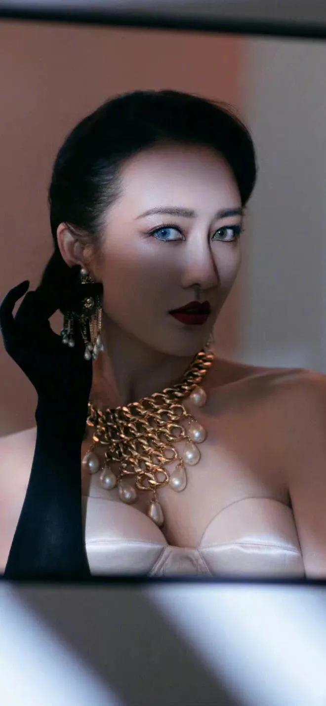 王鸥明星大侦探壁纸,王鸥高清全屏专用壁纸