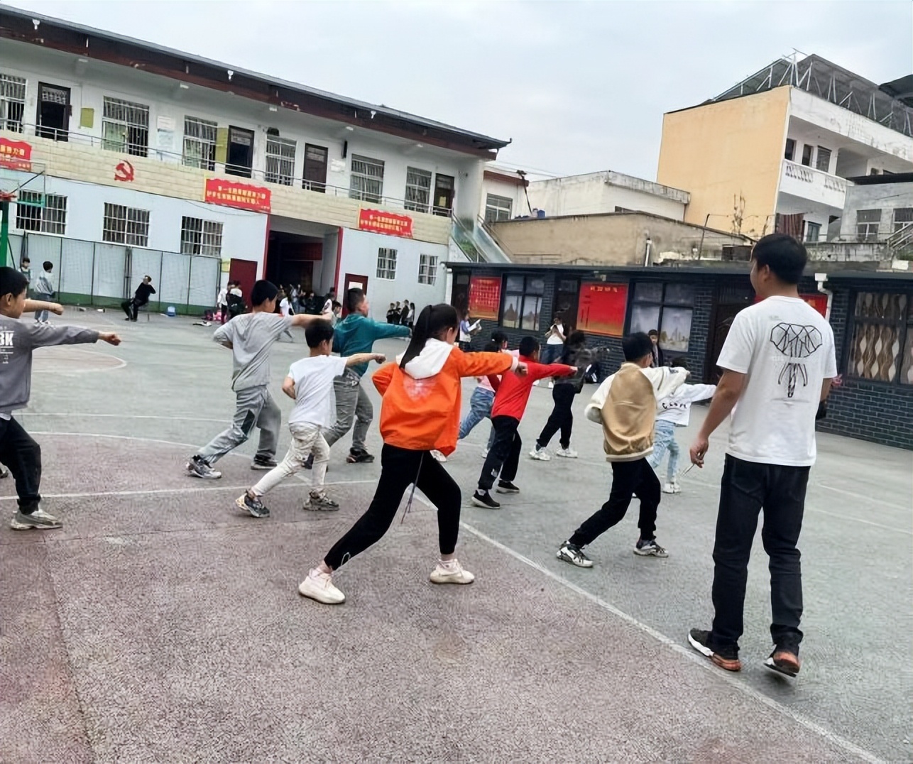 鲁山县赵村乡赵村第一小学,鲁山县赵村镇第一小学