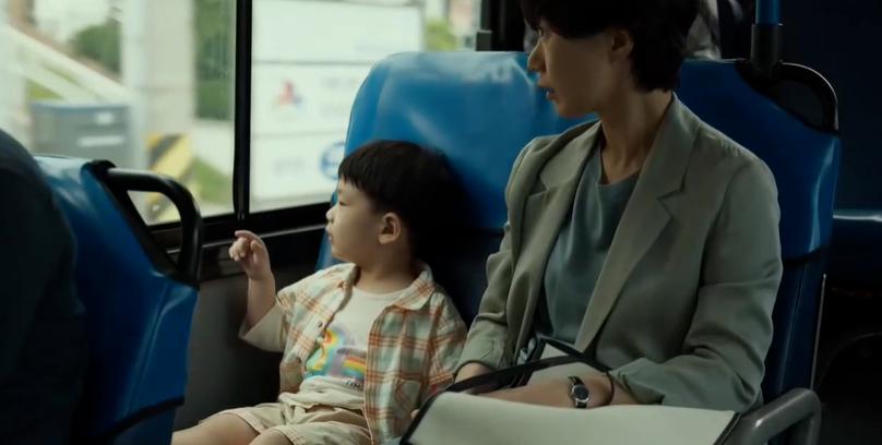 日本最杰出的电影导演代表是,日本五位导演拍成的电影