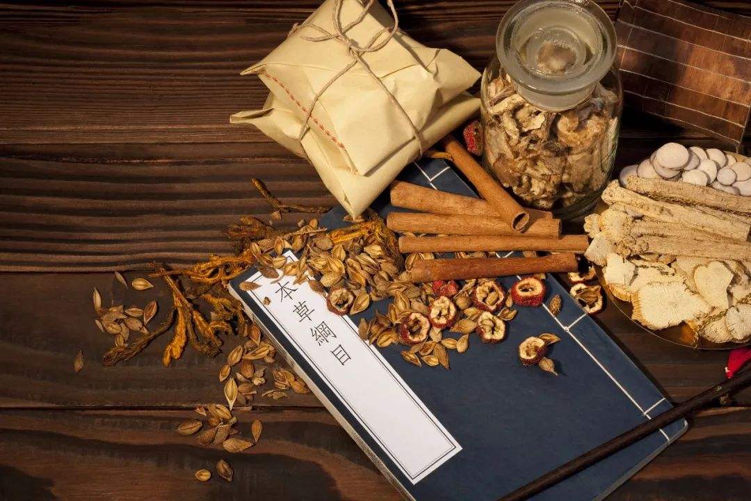 克罗恩病患者的手术治疗,克罗恩病造瘘女孩