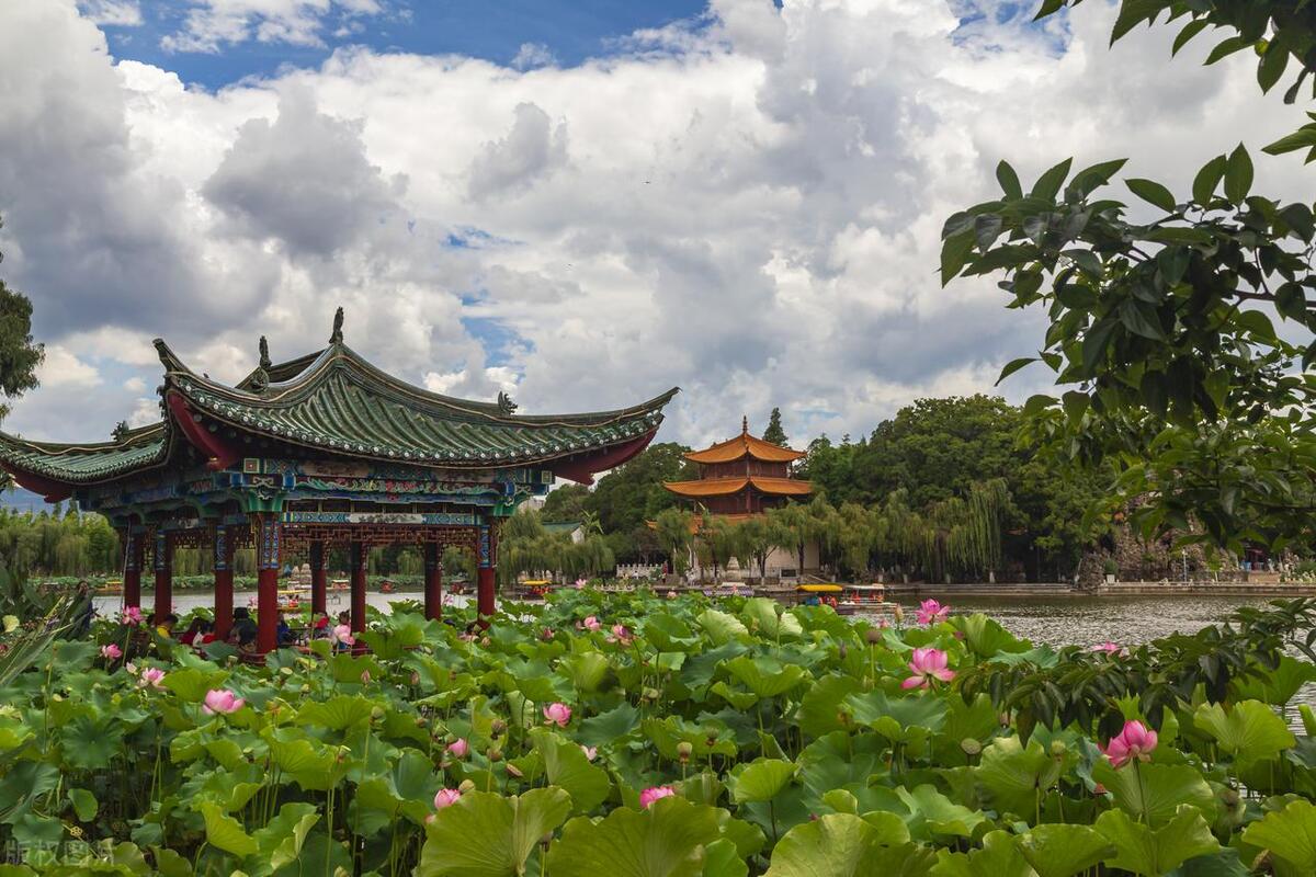 昆明周边有哪些好玩的旅游景点,昆明周边游玩景点推荐2天1晚冬天