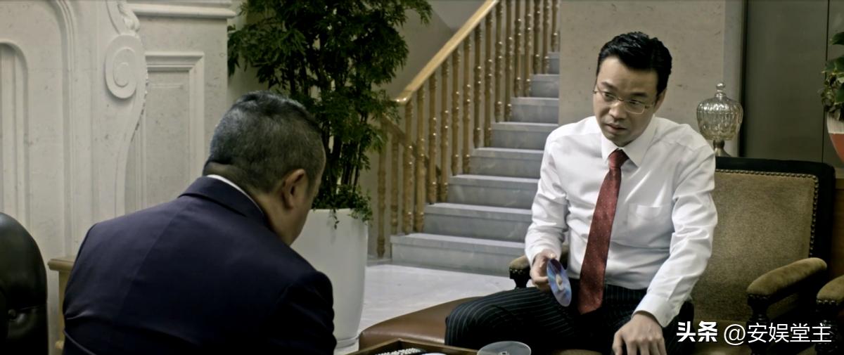 《扫黑行动》中的黑恶势力有多嚣张？花两个亿买把柄，转眼就灭口