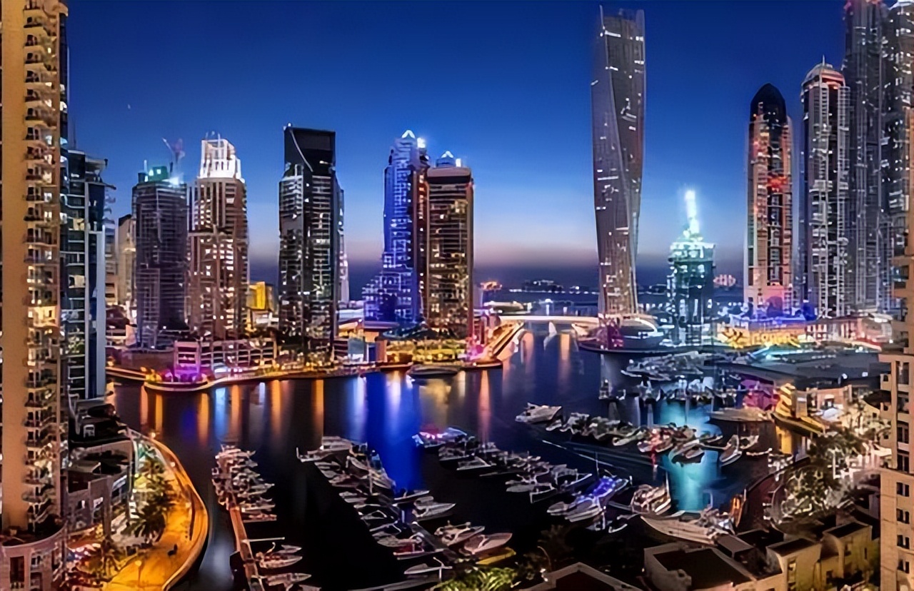 在迪拜打拼8年,在迪拜打工的河南人