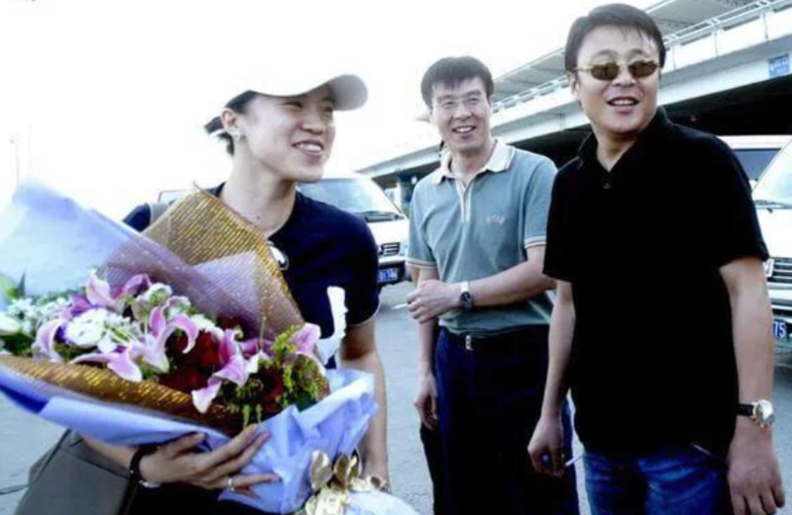 世界冠军王楠患癌后丈夫不离不弃,王楠嫁富豪