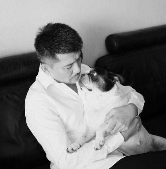 孙淳:与初恋妻子相伴一生,66岁无子女成为他人生中的唯一遗憾