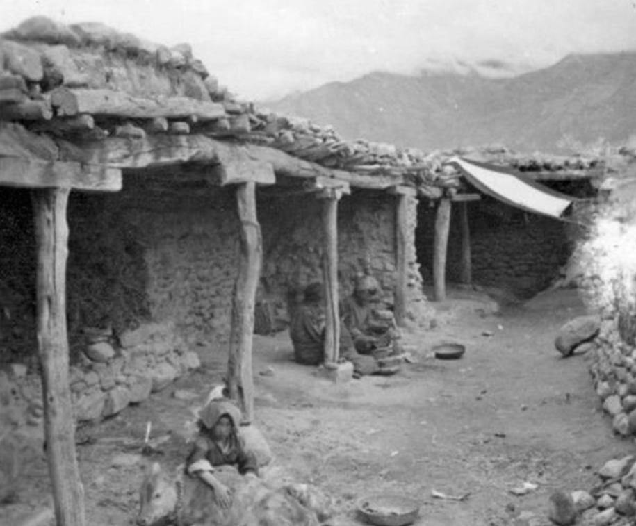 西藏唐卡历史变化过程,解放前的西藏贵族令人发指