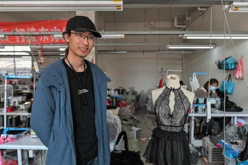 90后小伙自制内衣,90后小夫妻在家创业做内衣