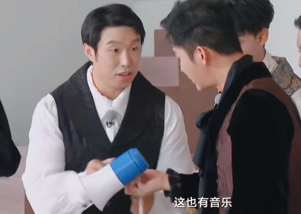 奔跑吧第7季首播撕名牌,奔跑吧第七季首播撕名牌