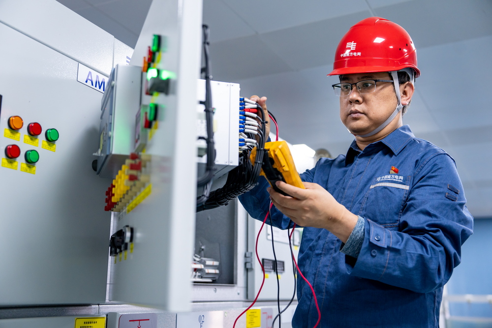 90后和00后同事眼中的70后“师父”，到底是怎样的？