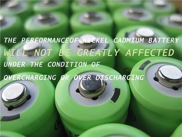 镍镉蓄电池工作原理,镍镉电池被淘汰的原因