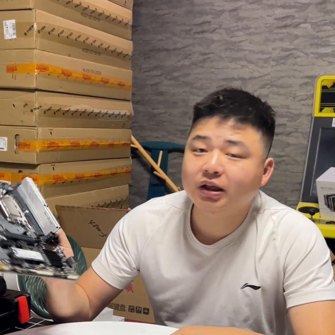 现在的零零后太棒了，暑假期间勤工俭学自己赚学费👍，我应...