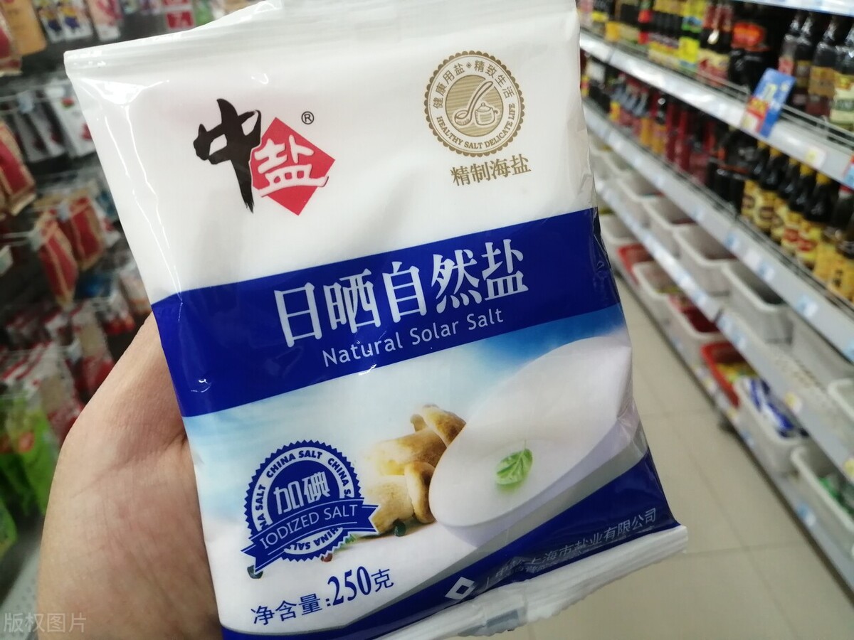 食用碱和盐放在一起的功效,食用碱跟盐一起吃有毒没