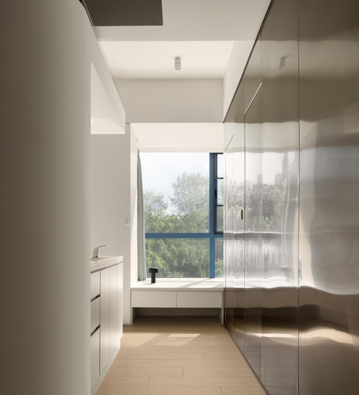 建造一个充满友善的岛屿,夫妻花30年建造海上小岛