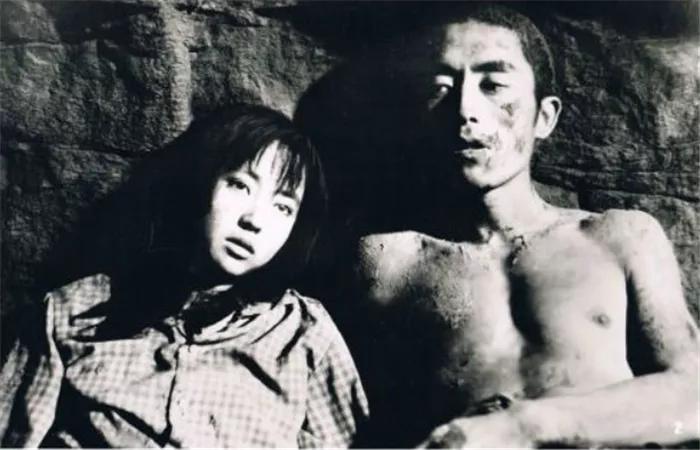 老井让张艺谋成为影帝的电影,张艺谋主演的老井故事发生在哪儿