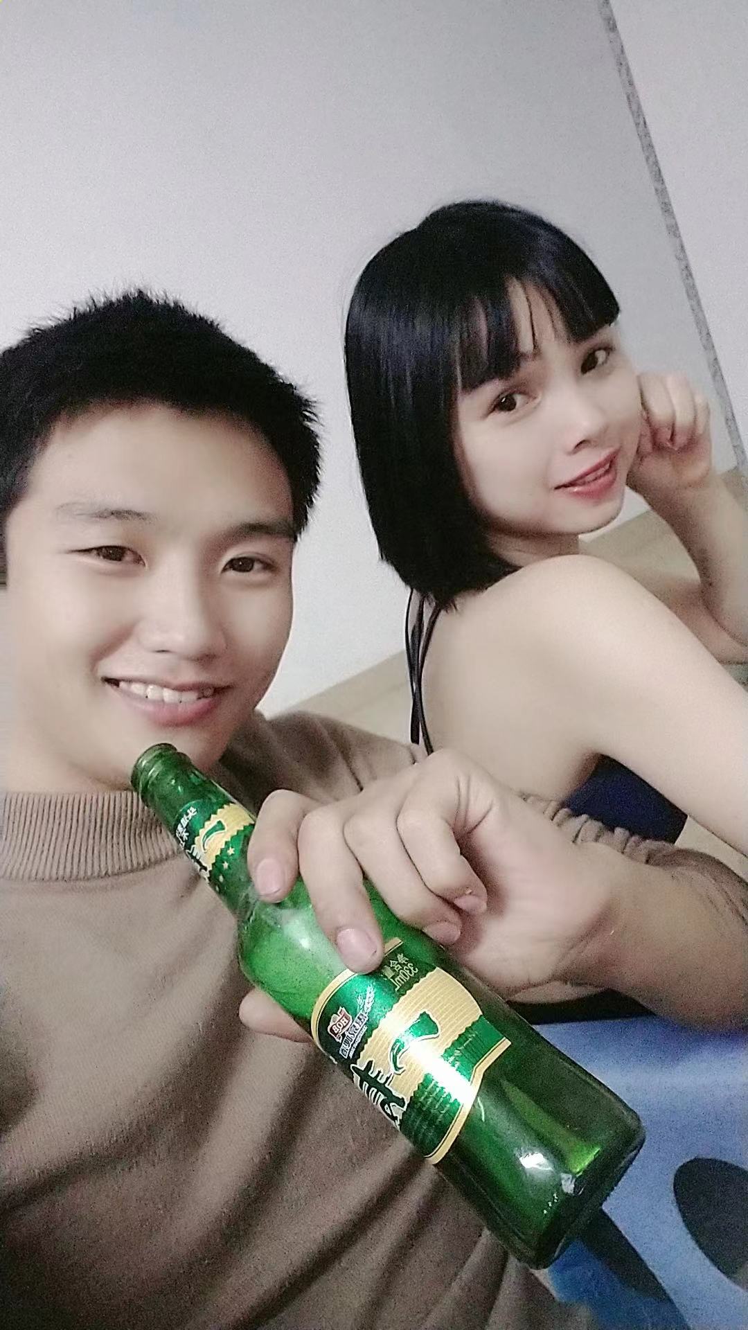 贵州农村小伙娶了个漂亮老婆,贵州农村小伙娶外国媳妇视频