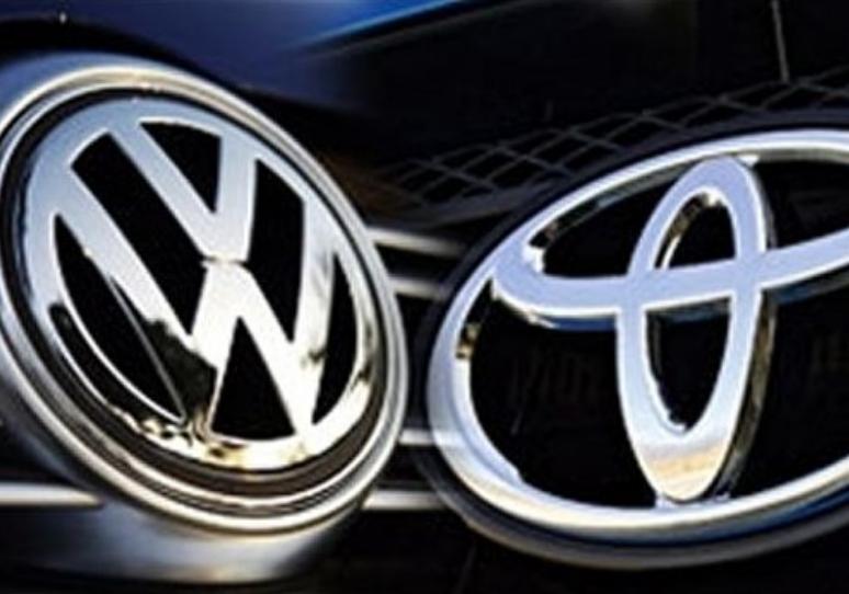 开了两年卡罗拉换奔驰值吗,2019款卡罗拉和速腾评测