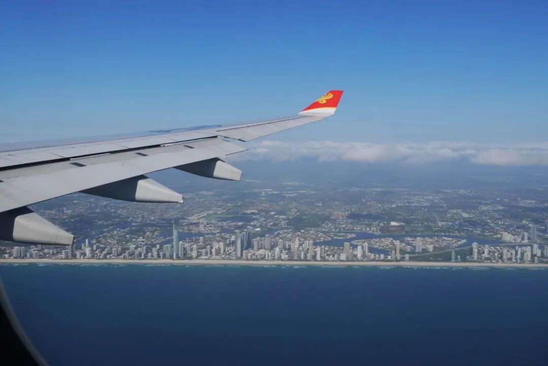 33岁关小姐在澳洲：挣脱母亲控制，远赴海外做按摩师，挣学费