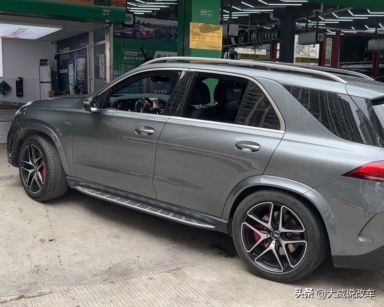 奔驰gle53s音响改装,奔驰gle53的音响效果