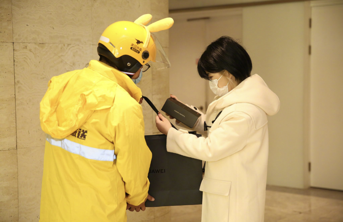 美团能看小说，抖音能买外卖，互联网巨头的逻辑变了