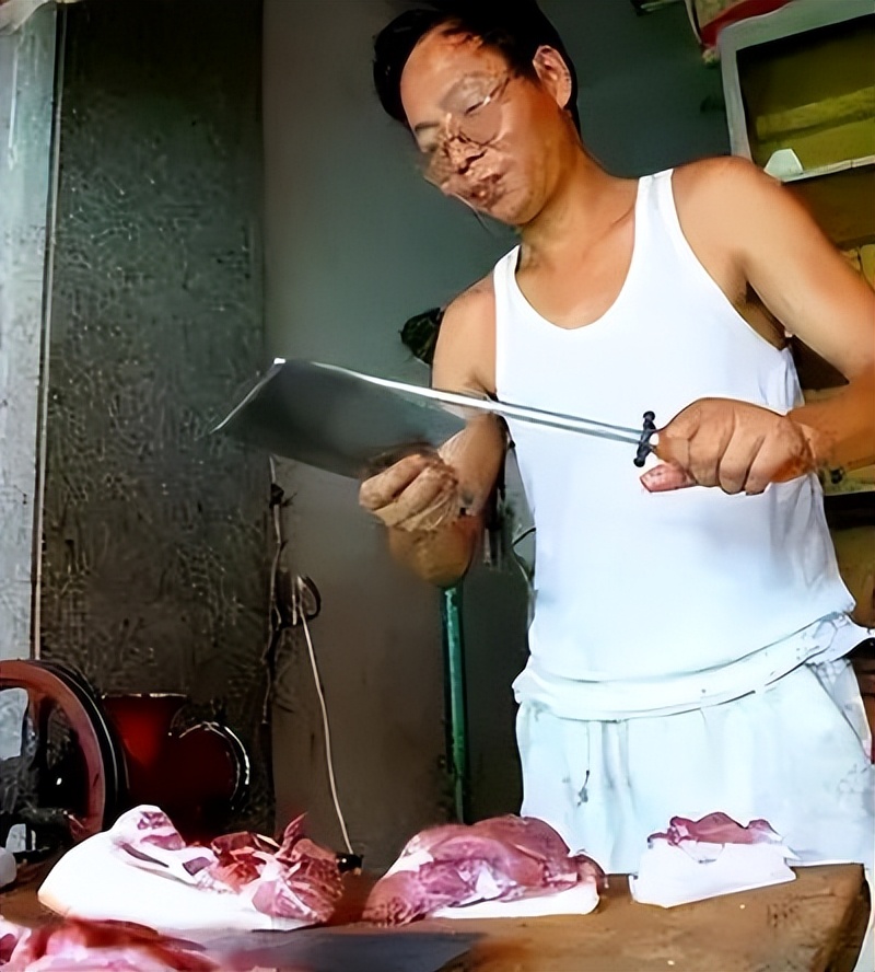 北大毕业生卖猪肉现状,北大屠夫卖肉一年赚多少钱
