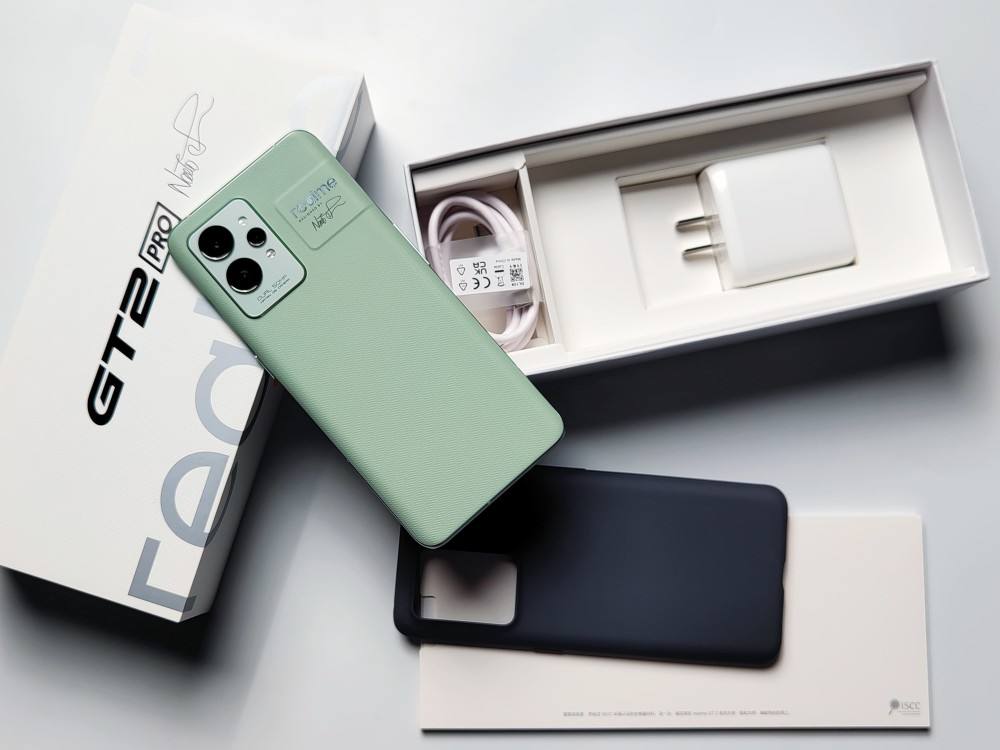 华为性价比高的5g手机2000到3000,4款目前口碑最好的旗舰手机推荐