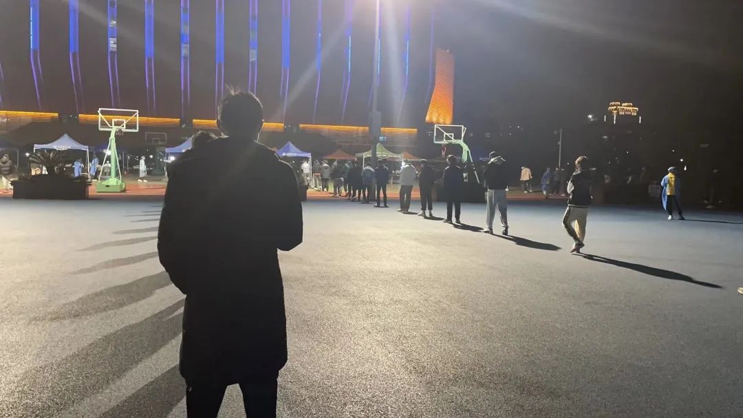 隔离在学校的大学生,在校隔离的当代大学生