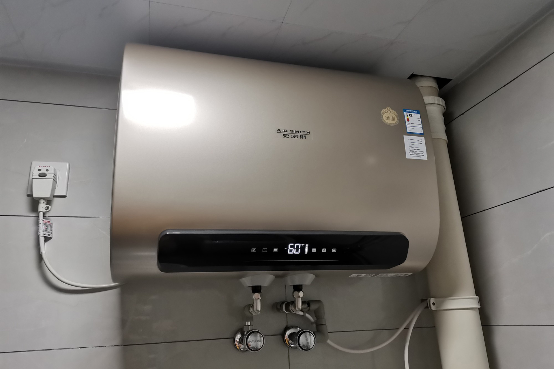 买电热水器，别只看价格，3个基础项，2个加分项，符合的能随便买