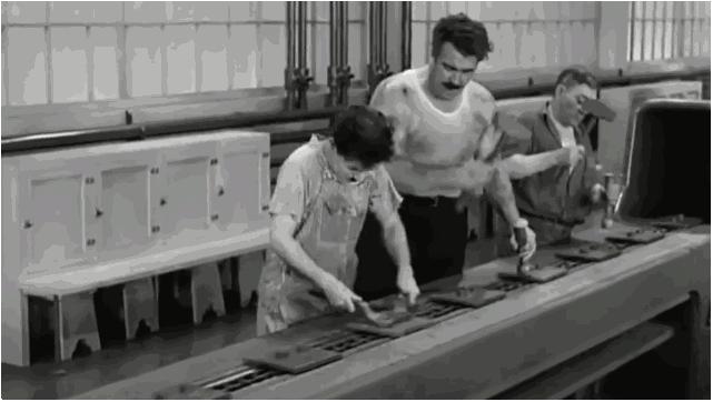 一年前做的胃镜食道挺好,半年前做胃镜没问题但还是胃痛