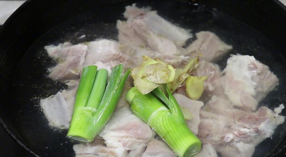 老年人秋季止咳润肺食疗法,老人润肺止咳化痰的食物