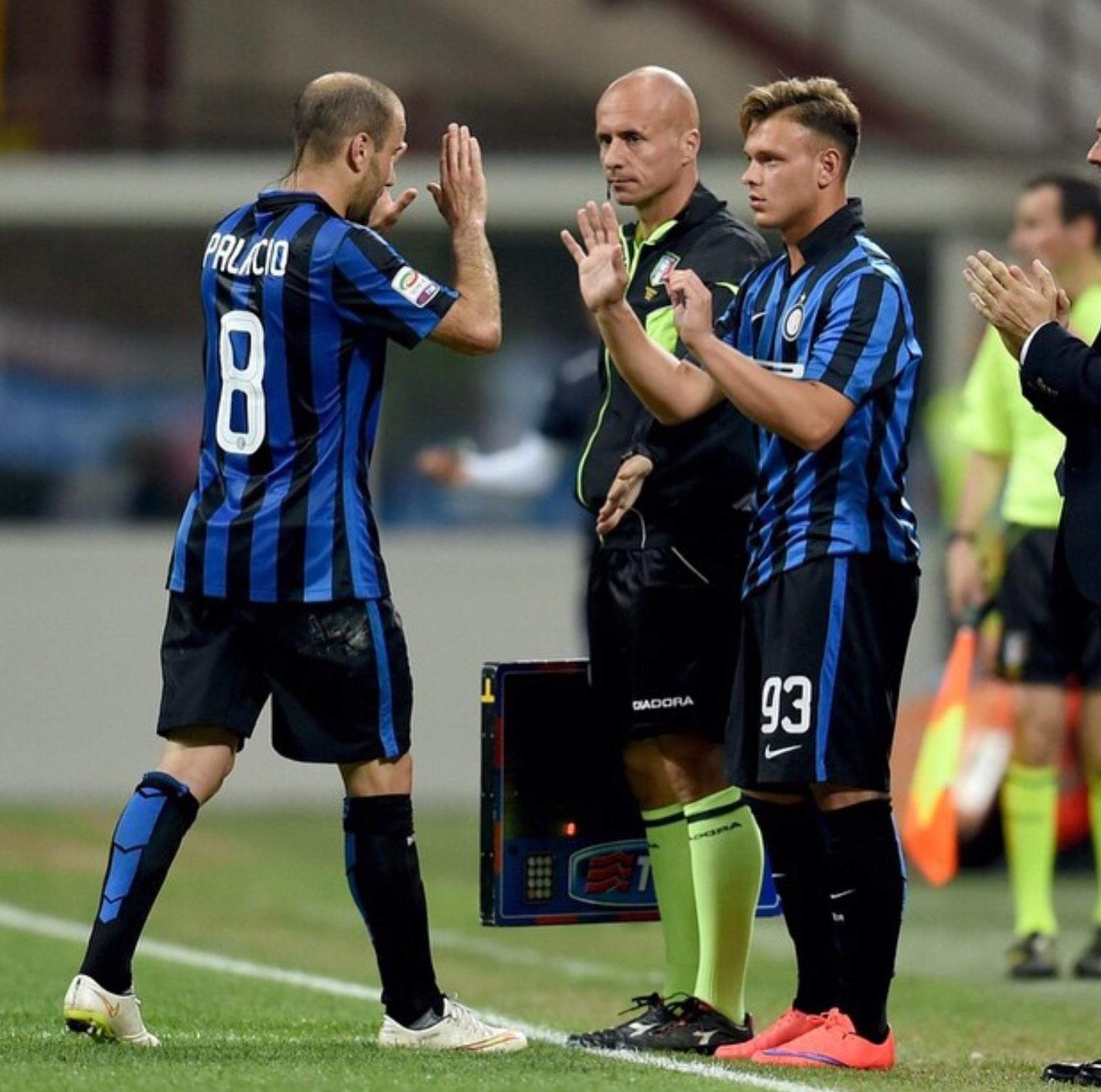 国米拿下意大利国脚,国米加冕意甲第20冠