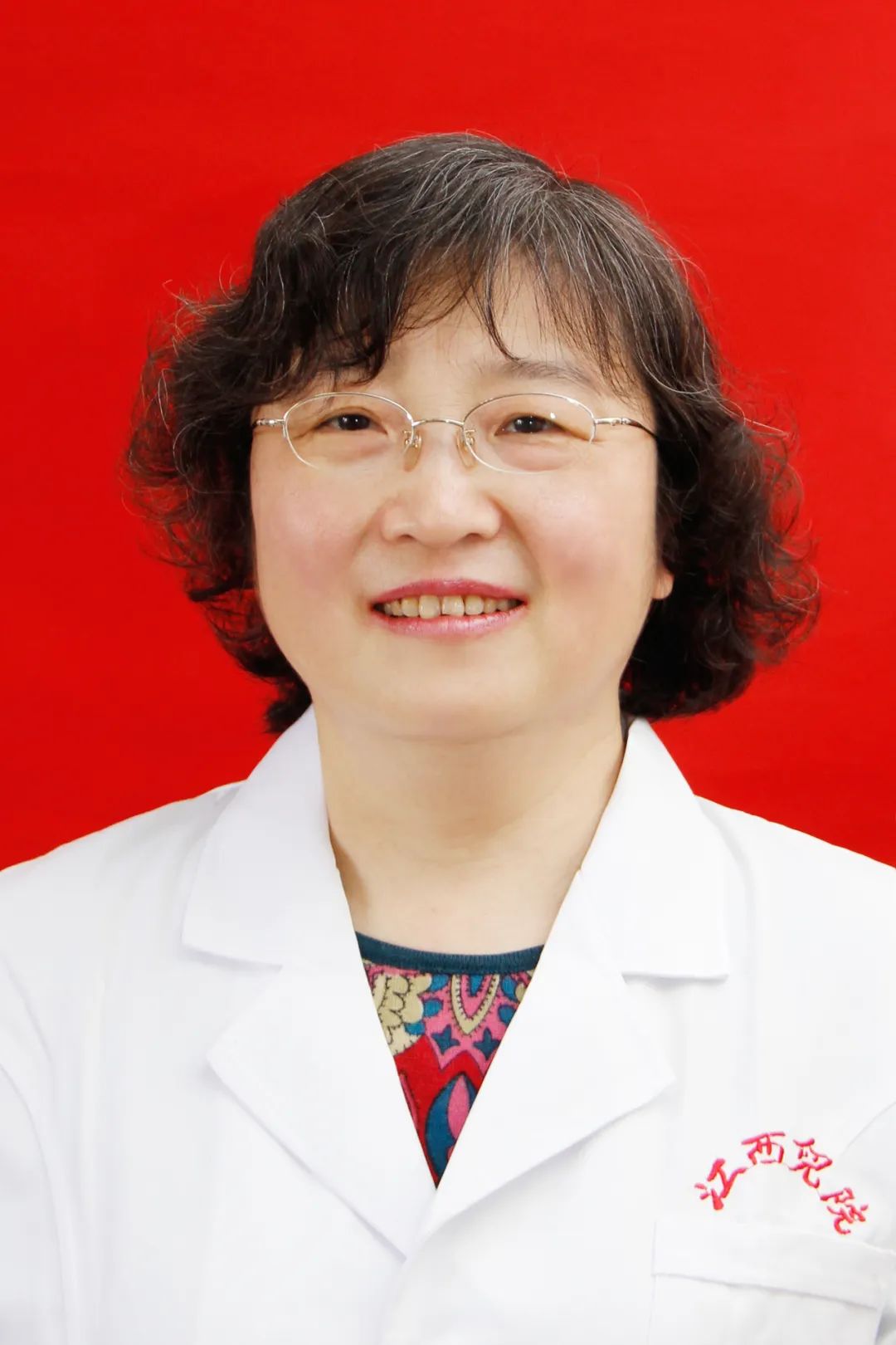 牛奶驼奶羊奶营养成分对比表,纯牛奶配方表怎么看