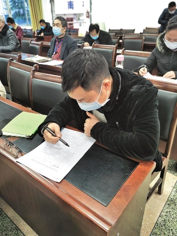 教师期末考试违规怎么处理,41万贵州老师参加考试