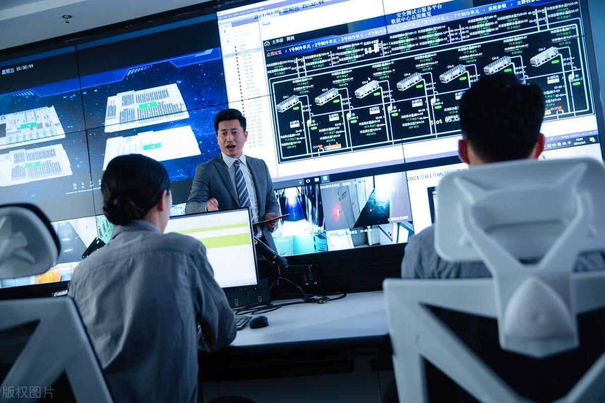 40岁以上的程序员有人要吗,40岁的程序员适合做什么