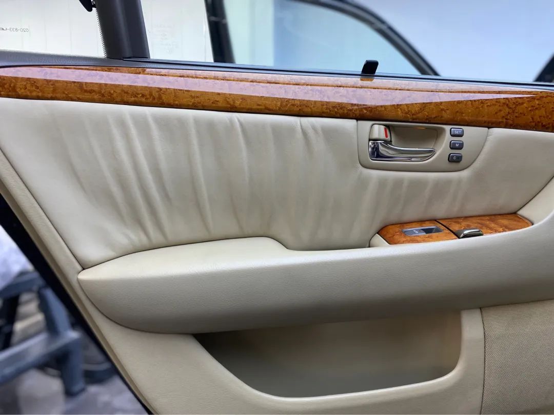 雷克萨斯ls430翻新修复,雷克萨斯ls430老车翻新作业