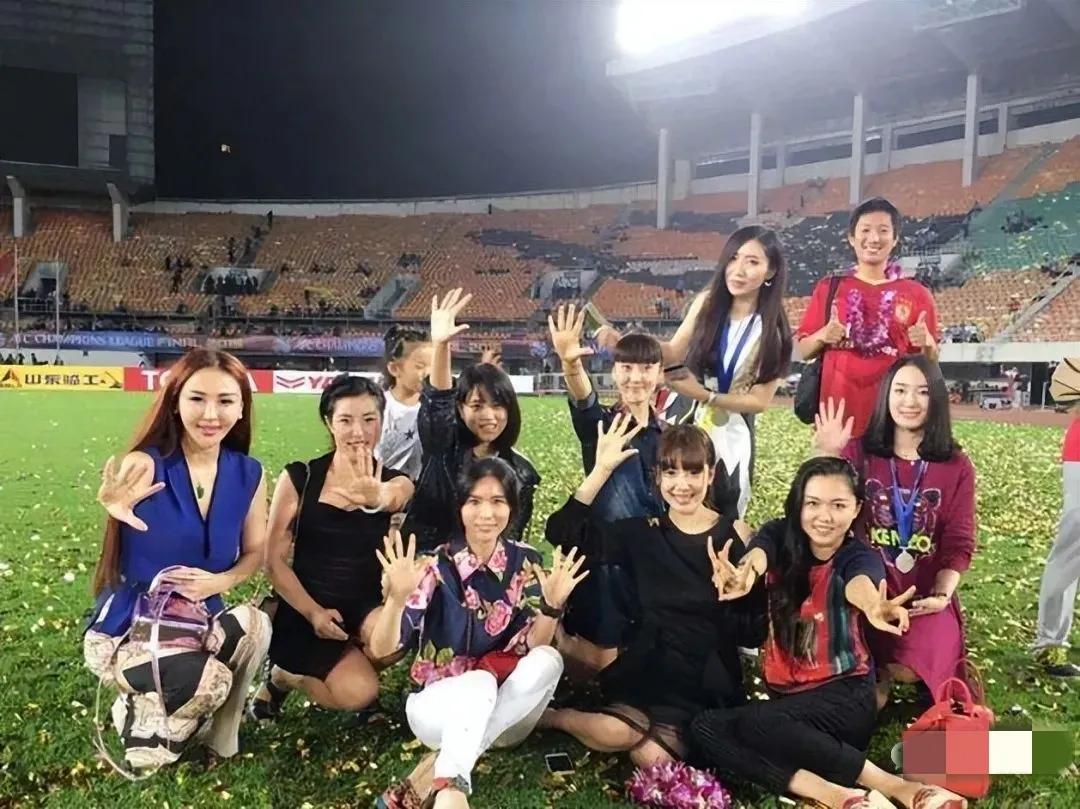 家有仙妻，看国足球员的太太们