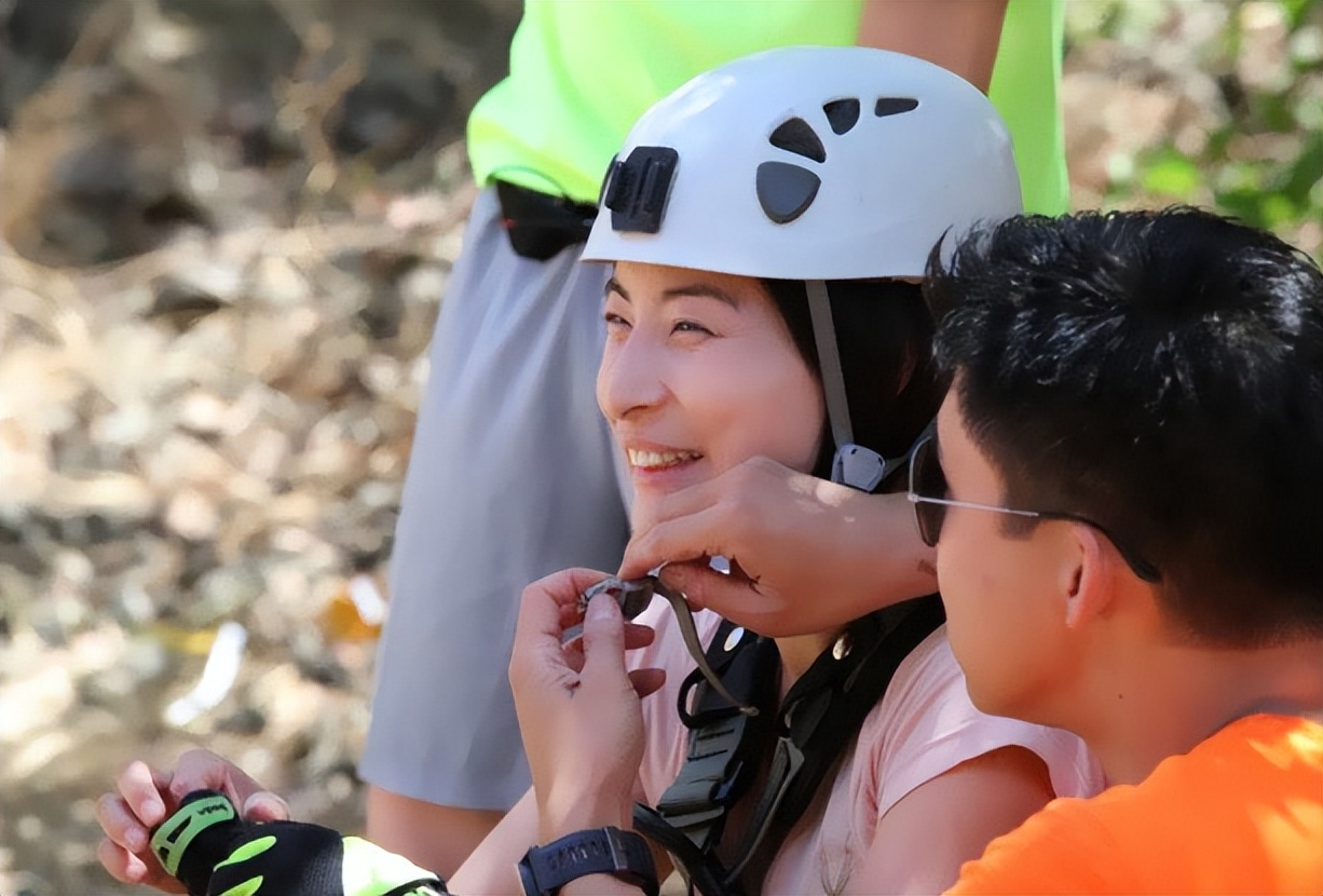 霍启刚晒郭晶晶照,霍启刚郭晶晶甜蜜合照
