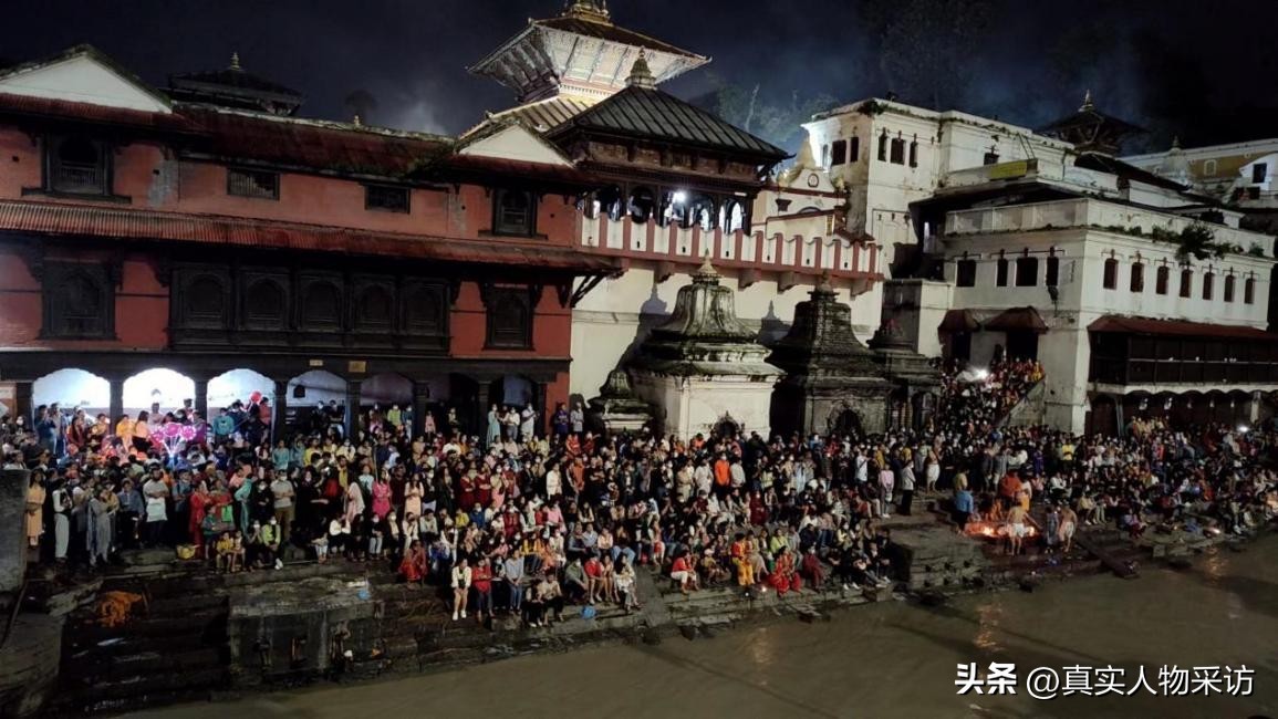 我，来尼泊尔大开眼界，男人光玩，女人不仅出彩礼盖房子还得干活